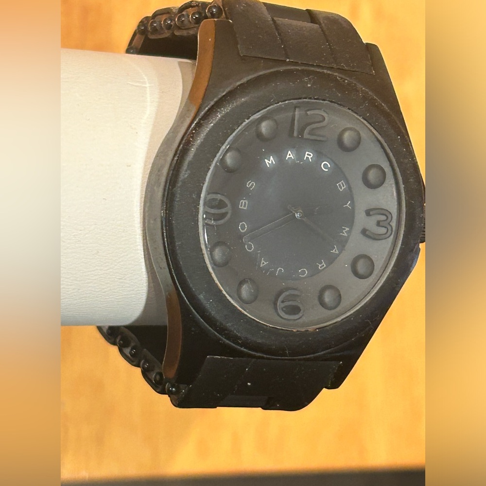 Marc Jacobs Black Watch